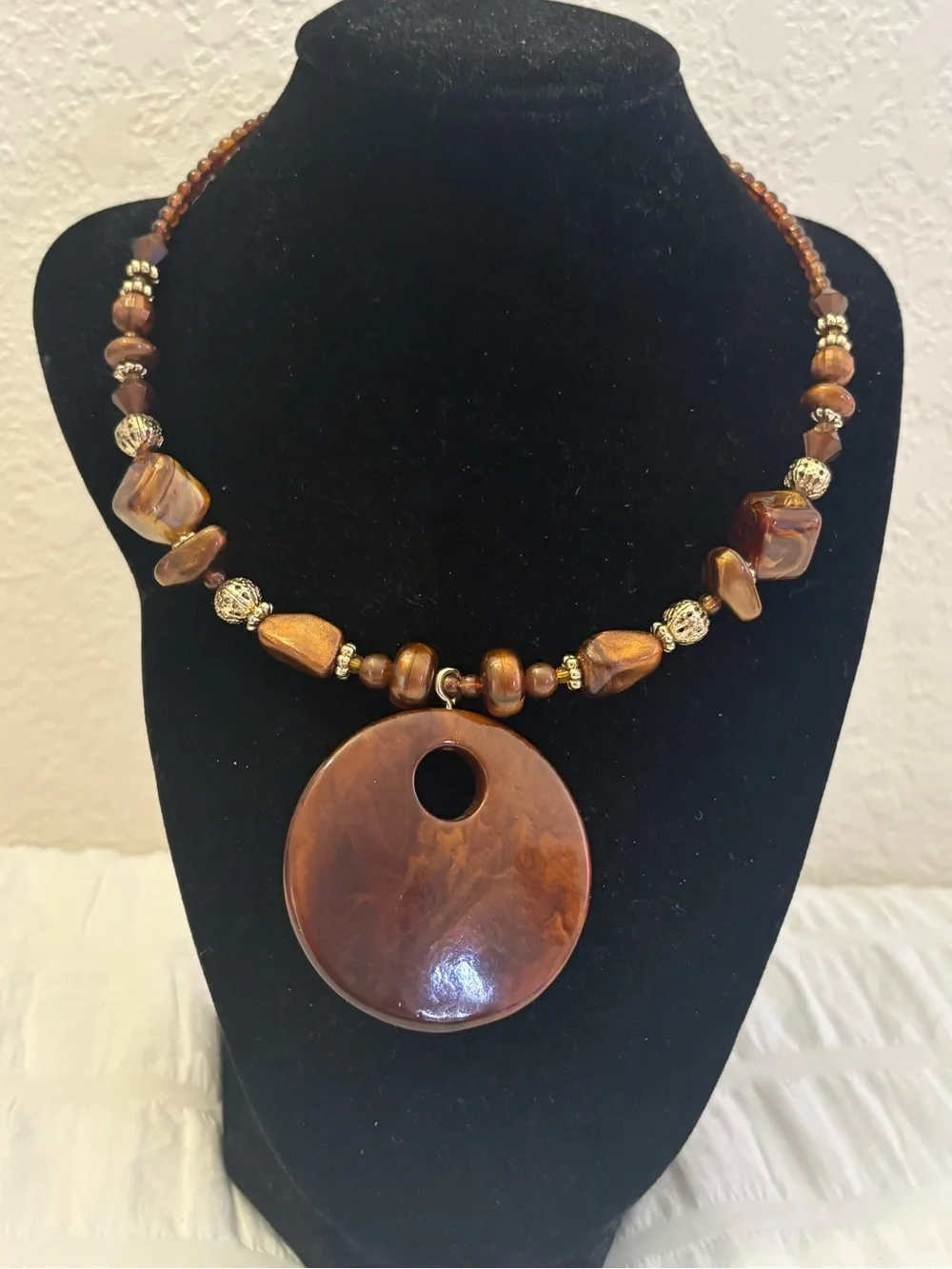 Vintage Boho Chunky Brown Tortoiseshell Disc Statement Necklace